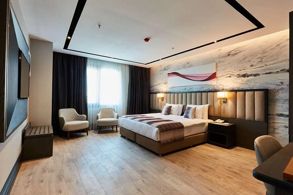 Ramada By Wyndham Istanbul Umraniye Otel