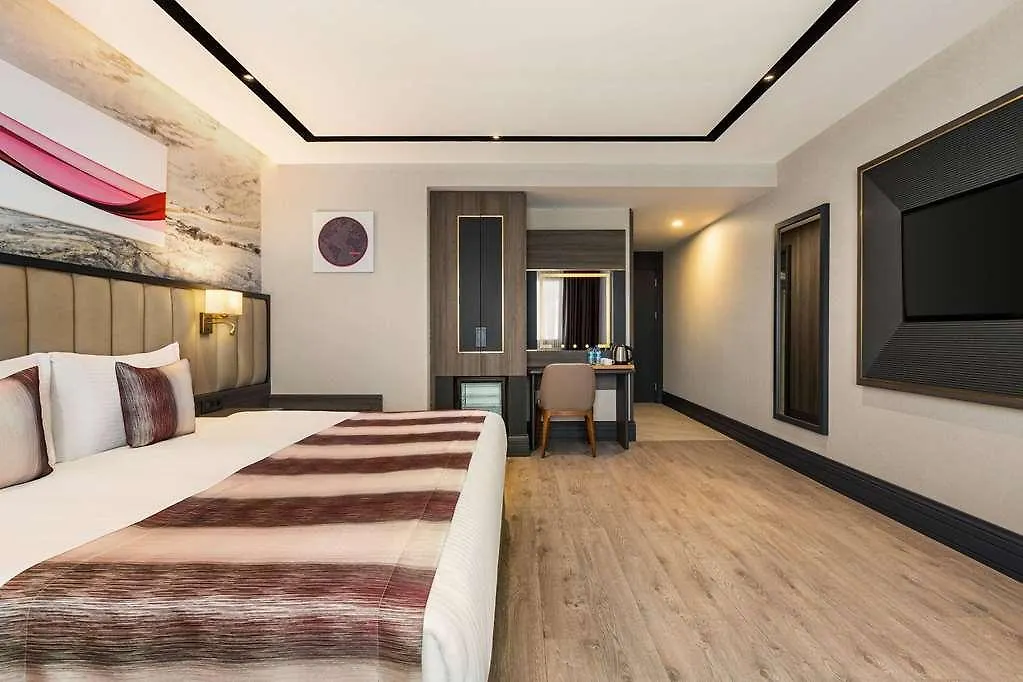 Ramada By Wyndham Istanbul Umraniye Otel