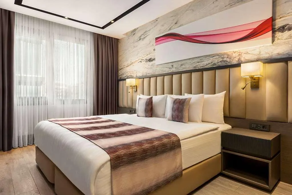 Ramada By Wyndham Istanbul Umraniye Otel 0*,  Türkiye