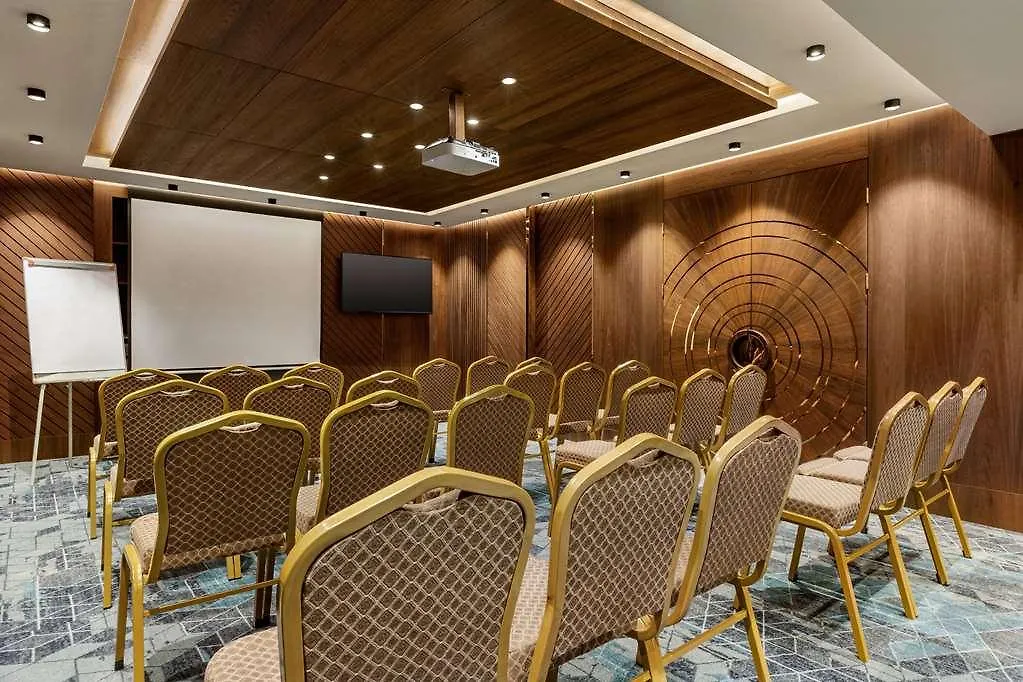 Ramada By Wyndham Istanbul Umraniye Otel 0*,